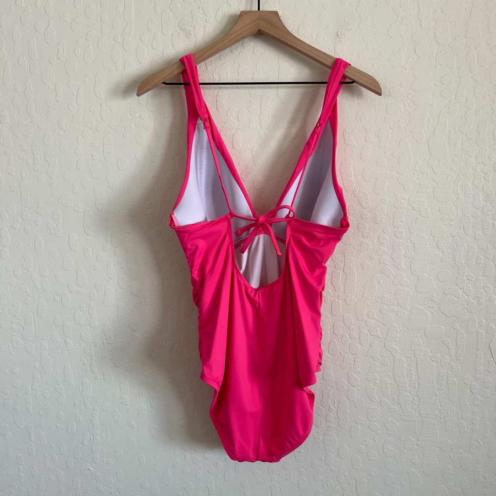 La Blanca Island Goddess Twist Front Ruched One Piece Swimsuit 14 Pink Beach - Picture 6 of 7